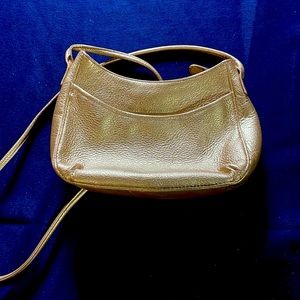 A shinny leather bag. An quality bag.